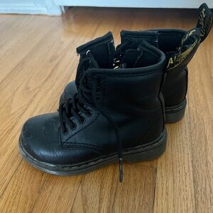 Toddler sz8 Doc Martins